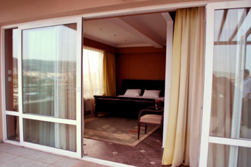 Prestige Palace - Esquisse Hotel Tbilisi Cameră foto