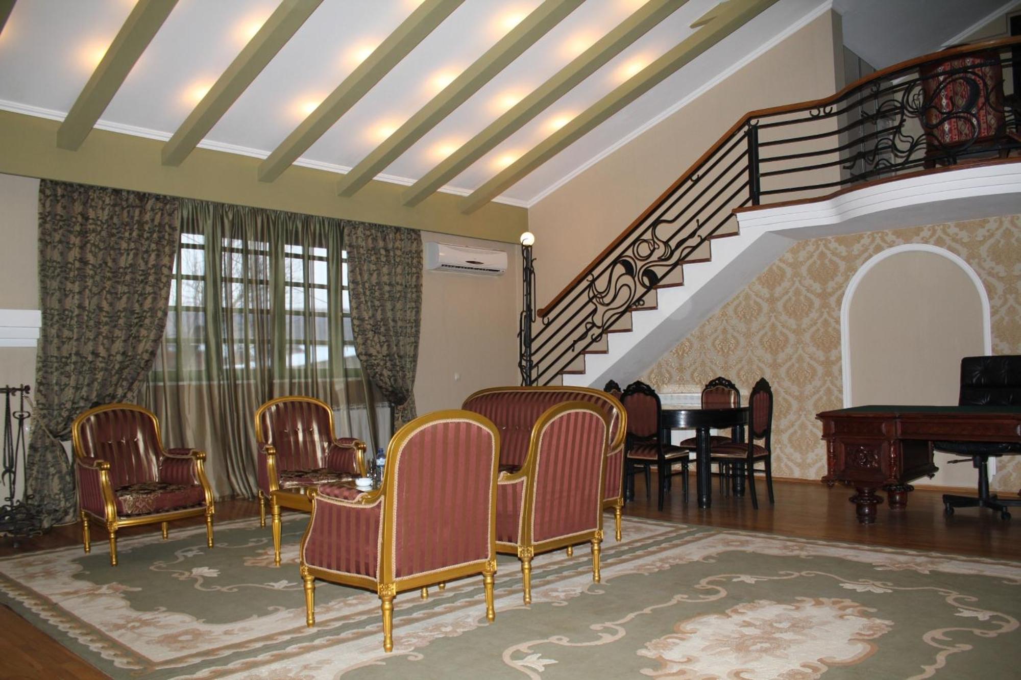 Prestige Palace - Esquisse Hotel Tbilisi Cameră foto