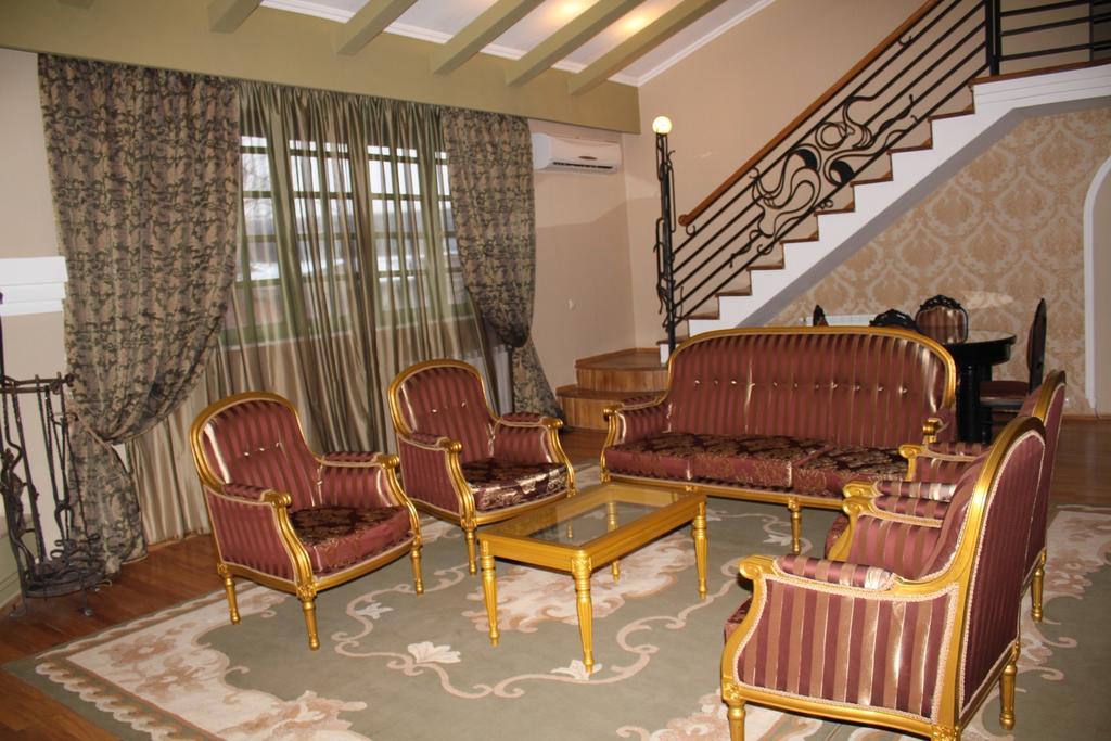 Prestige Palace - Esquisse Hotel Tbilisi Cameră foto